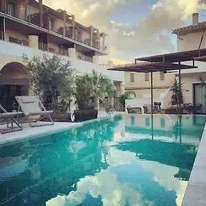 Ynaira Hotel&spa Hotel